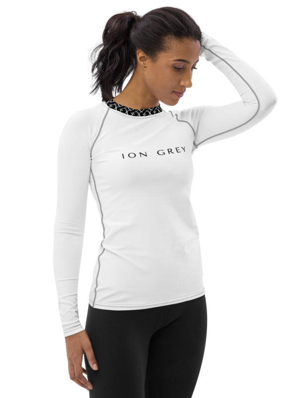 ION GREY Women's Long-sleeve Activewear Top